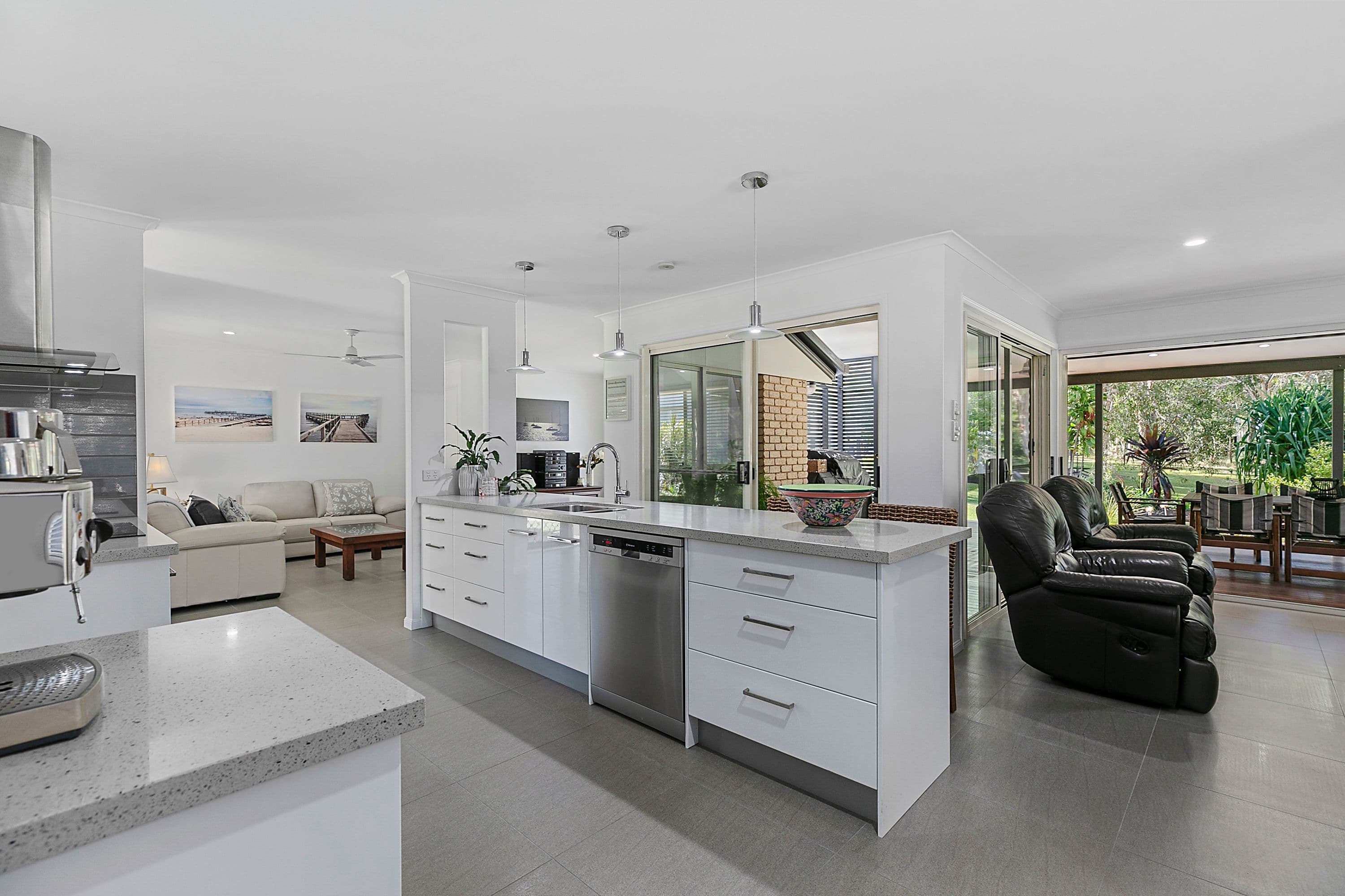 11 Lakeside Drive, Cooroibah QLD 4565, Cooroibah - Thumbnail 2
