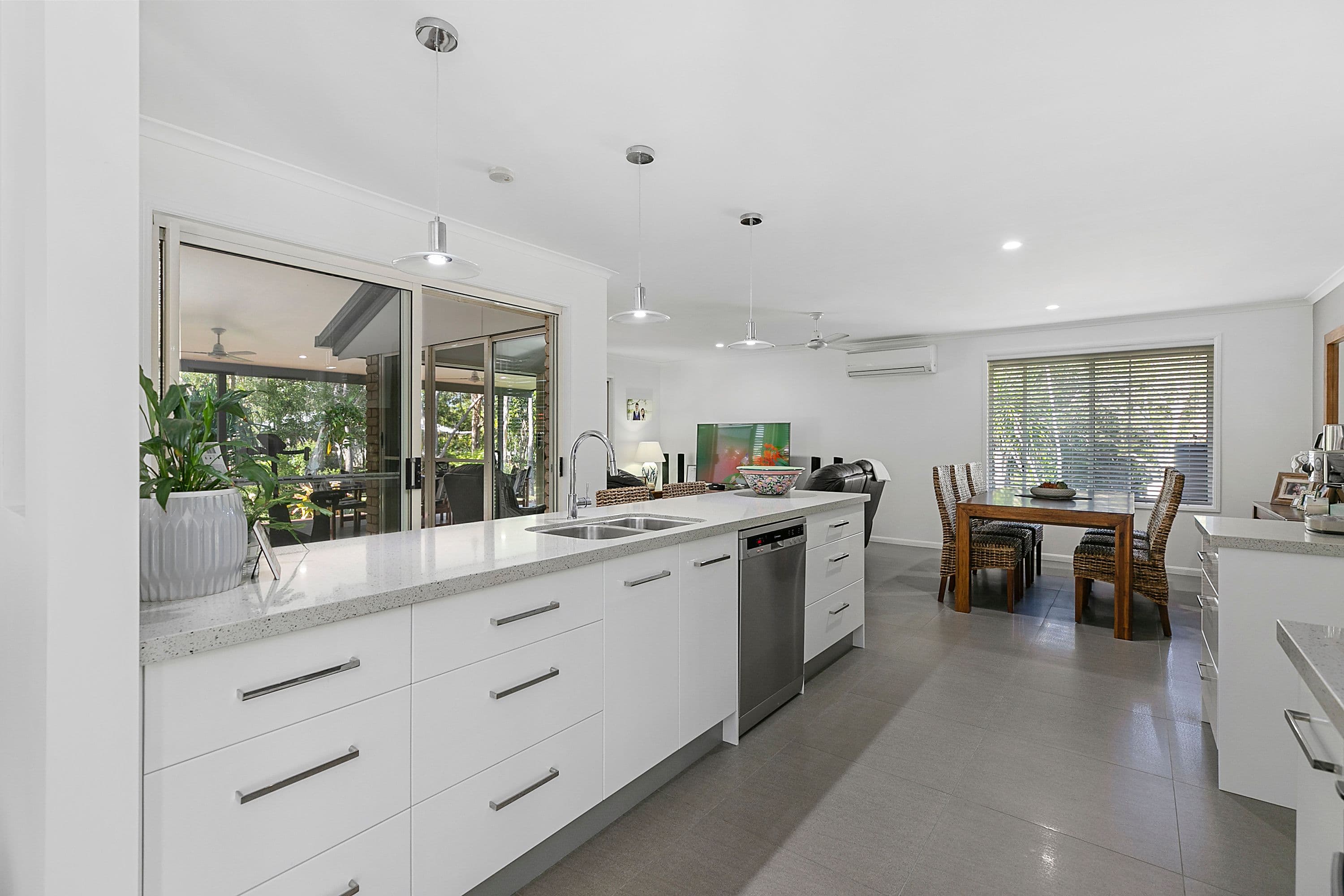 11 Lakeside Drive, Cooroibah QLD 4565, Cooroibah - Thumbnail 3
