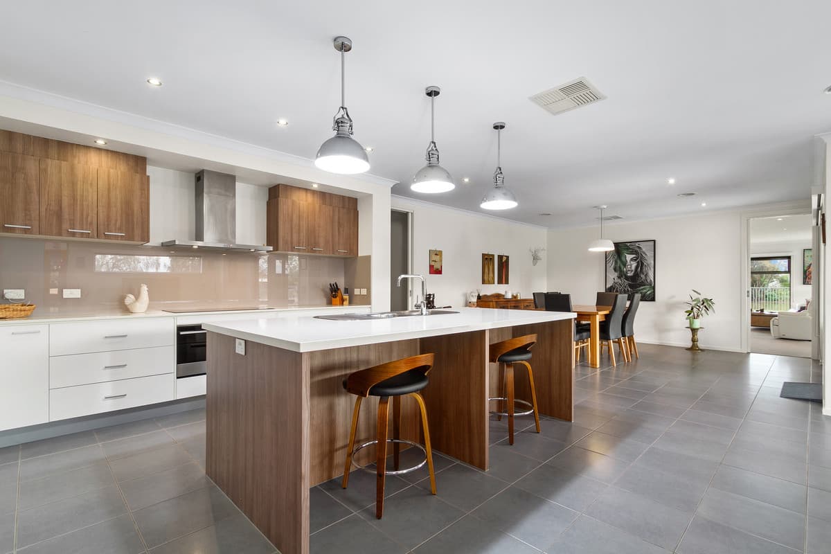 5 Waterrun Close, Traralgon VIC 3844, Traralgon - Thumbnail 4