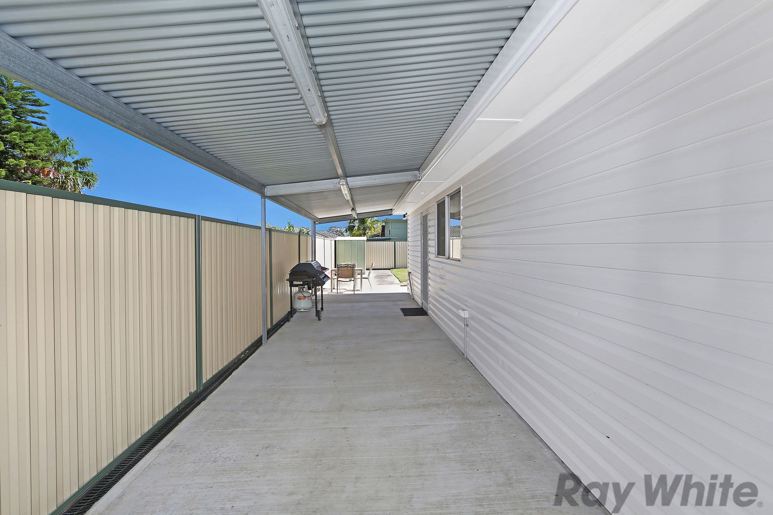 45 Chelmsford Road, Charmhaven - Thumbnail 2