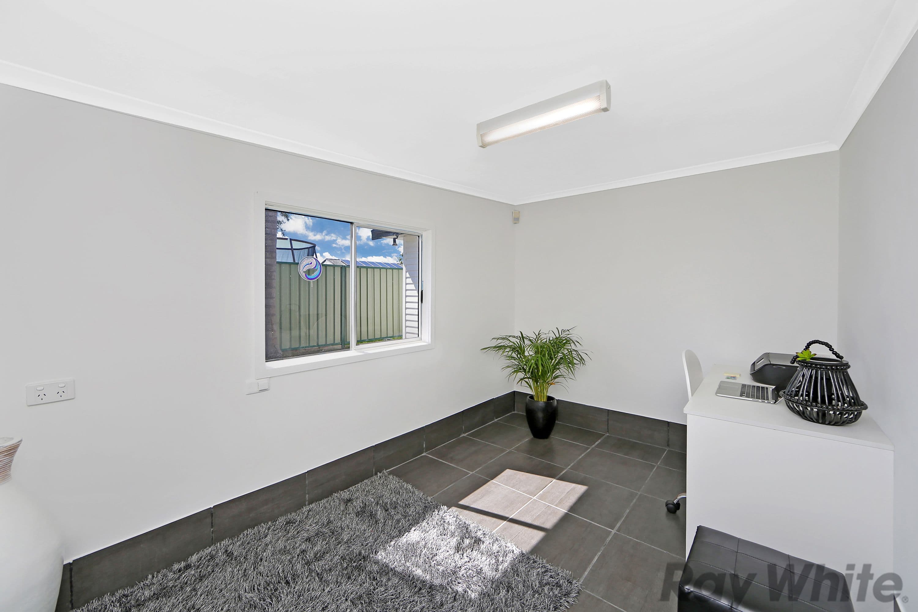 45 Chelmsford Road, Charmhaven - Thumbnail 3