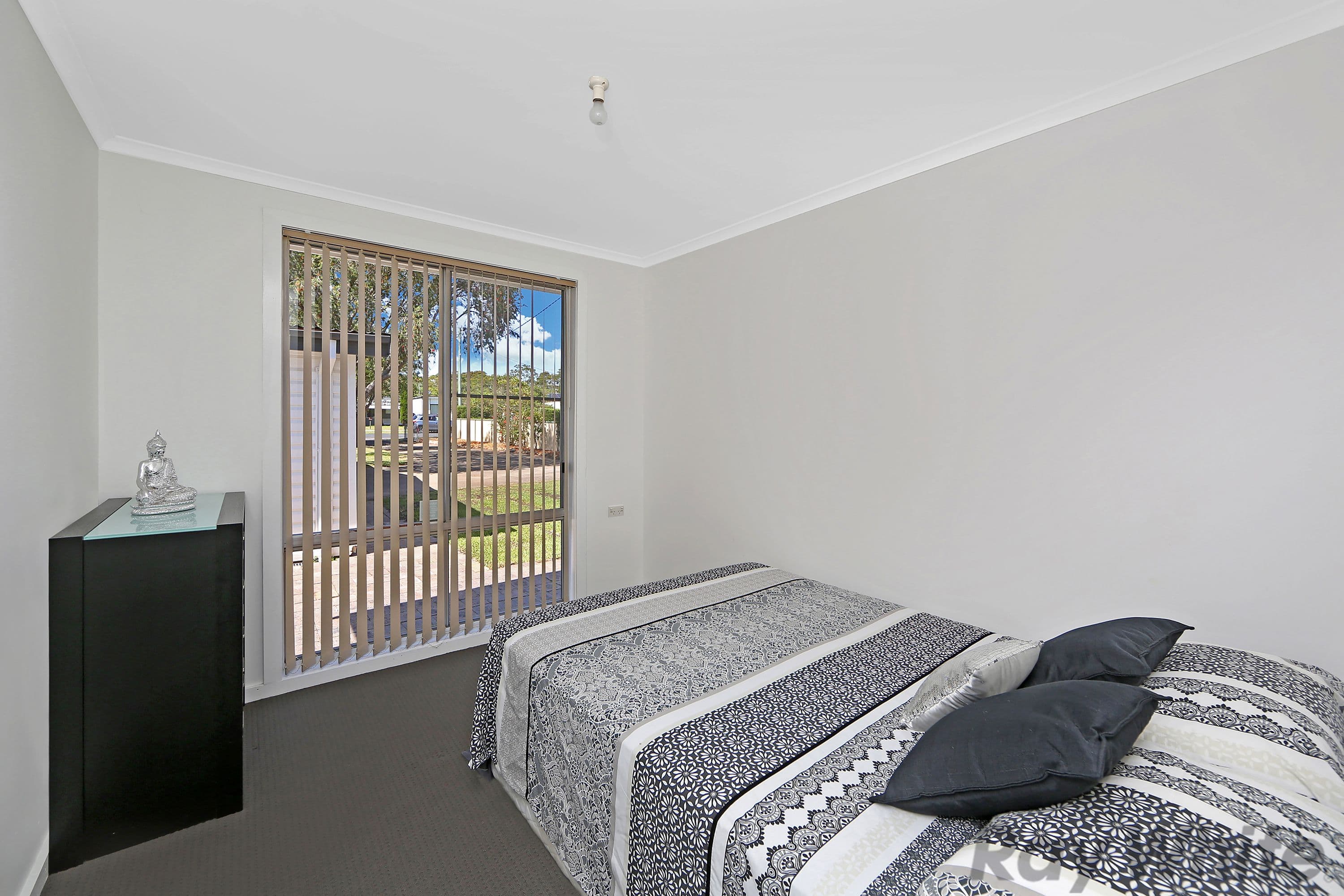 45 Chelmsford Road, Charmhaven - Thumbnail 8
