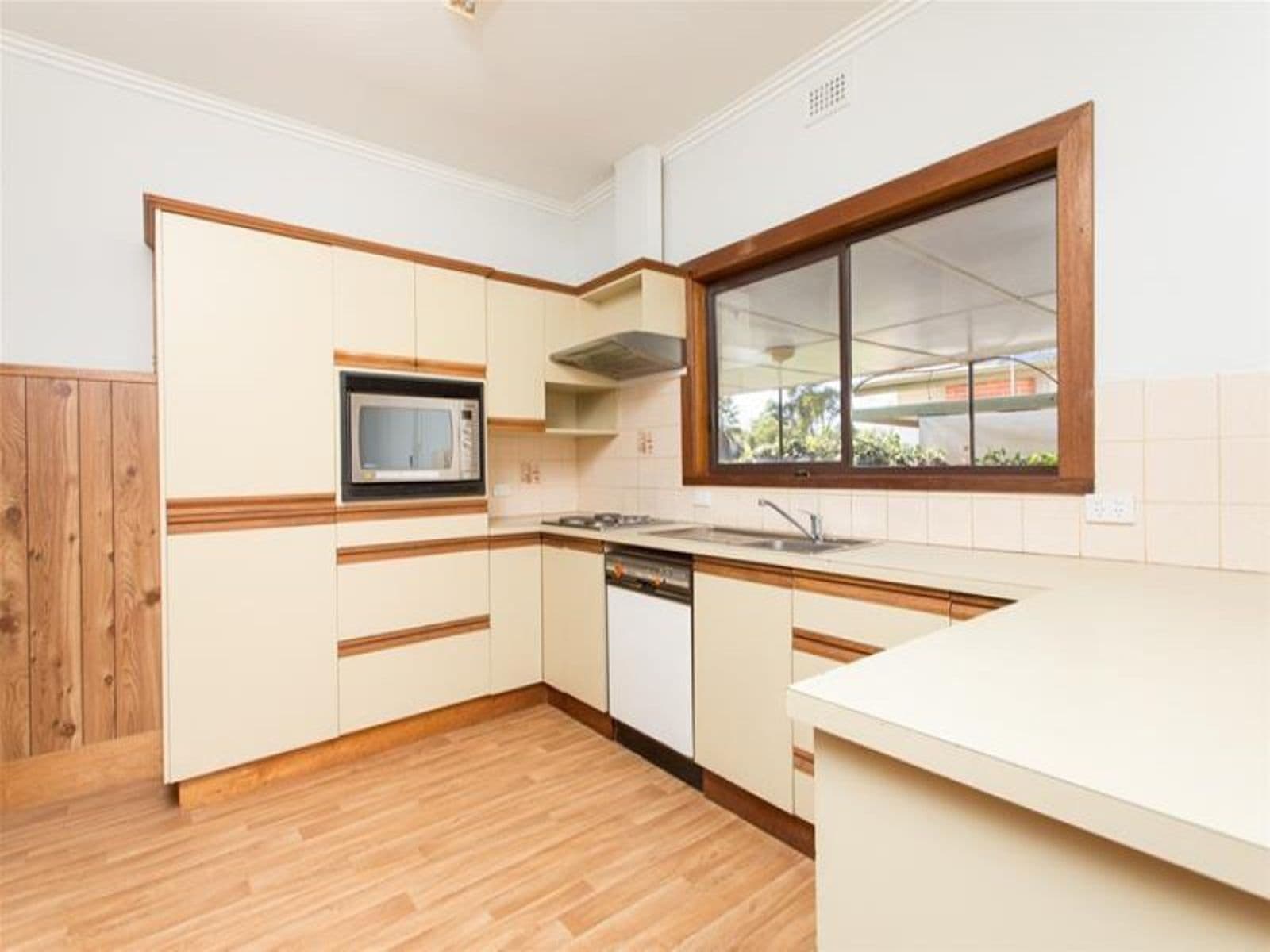 235 Eighth Street, Mildura - Thumbnail 2