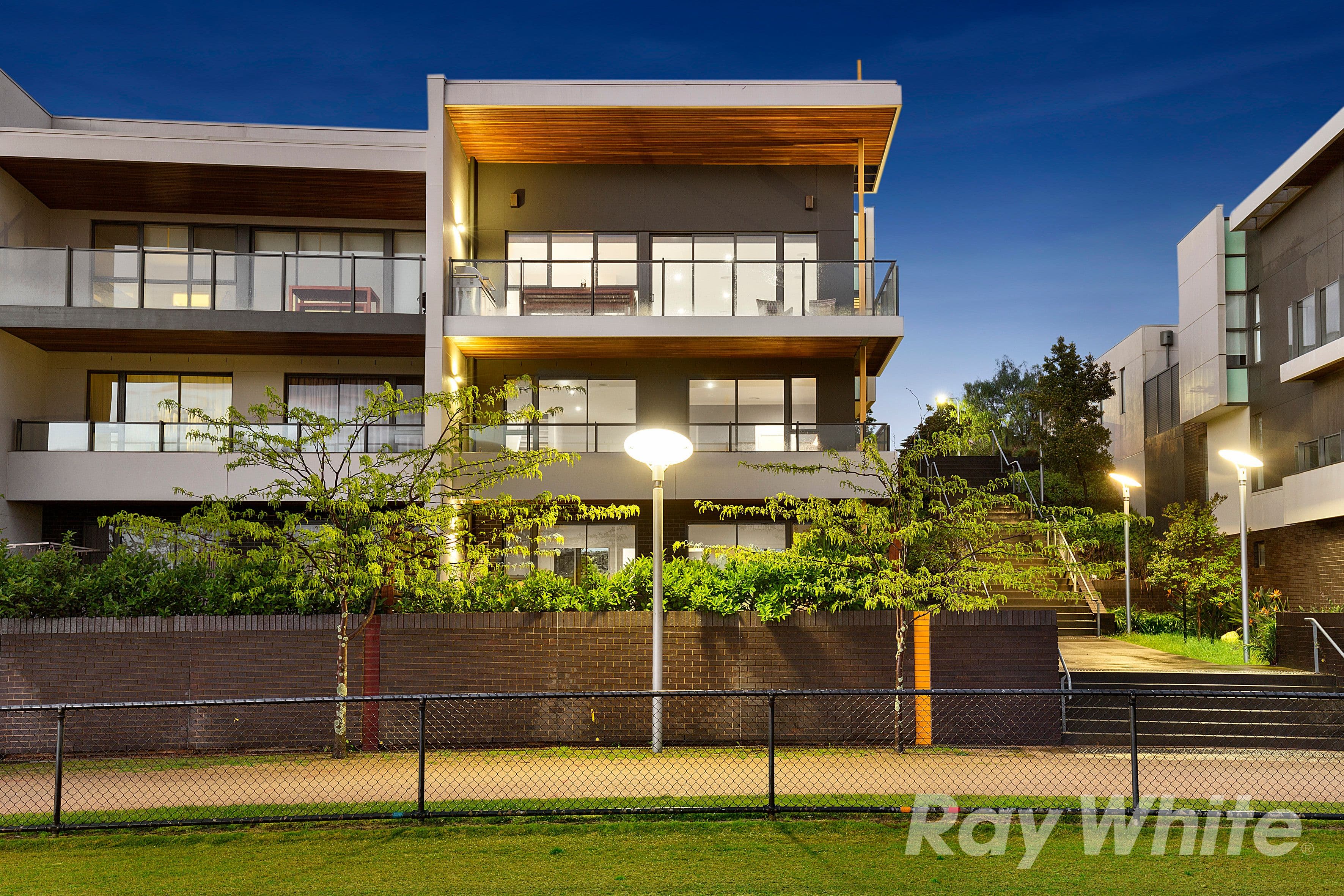 8 Pavilion Place, Mulgrave VIC 3170, Mulgrave - Thumbnail 2