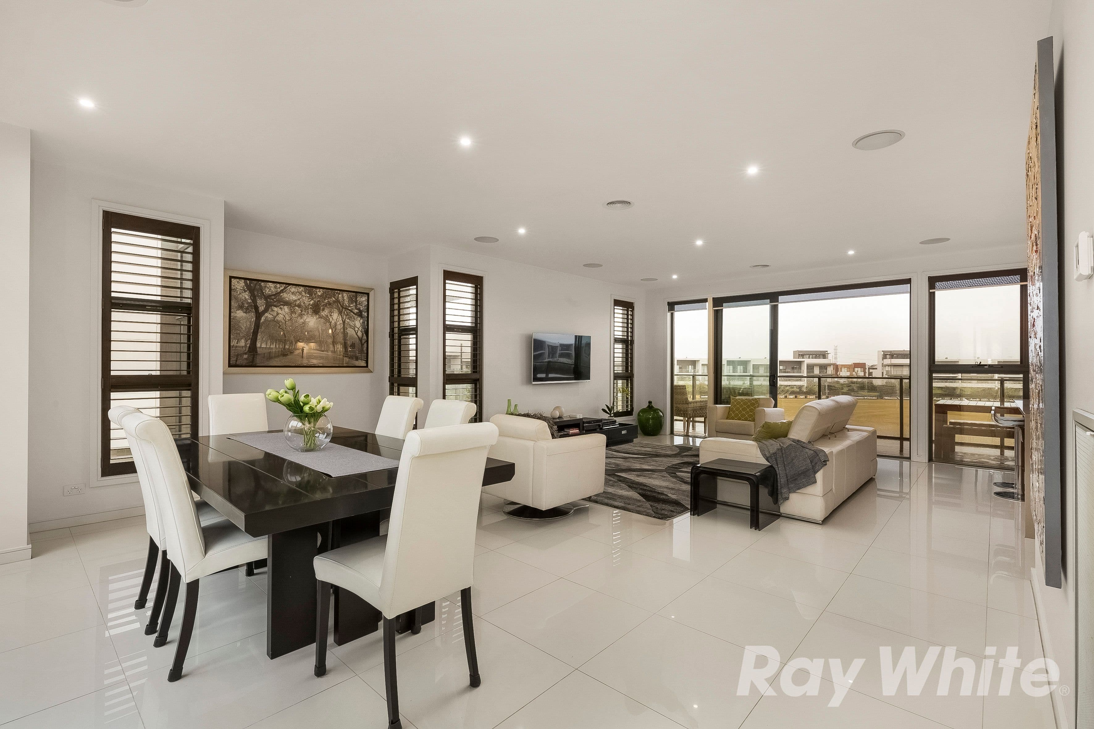 8 Pavilion Place, Mulgrave VIC 3170, Mulgrave - Thumbnail 3