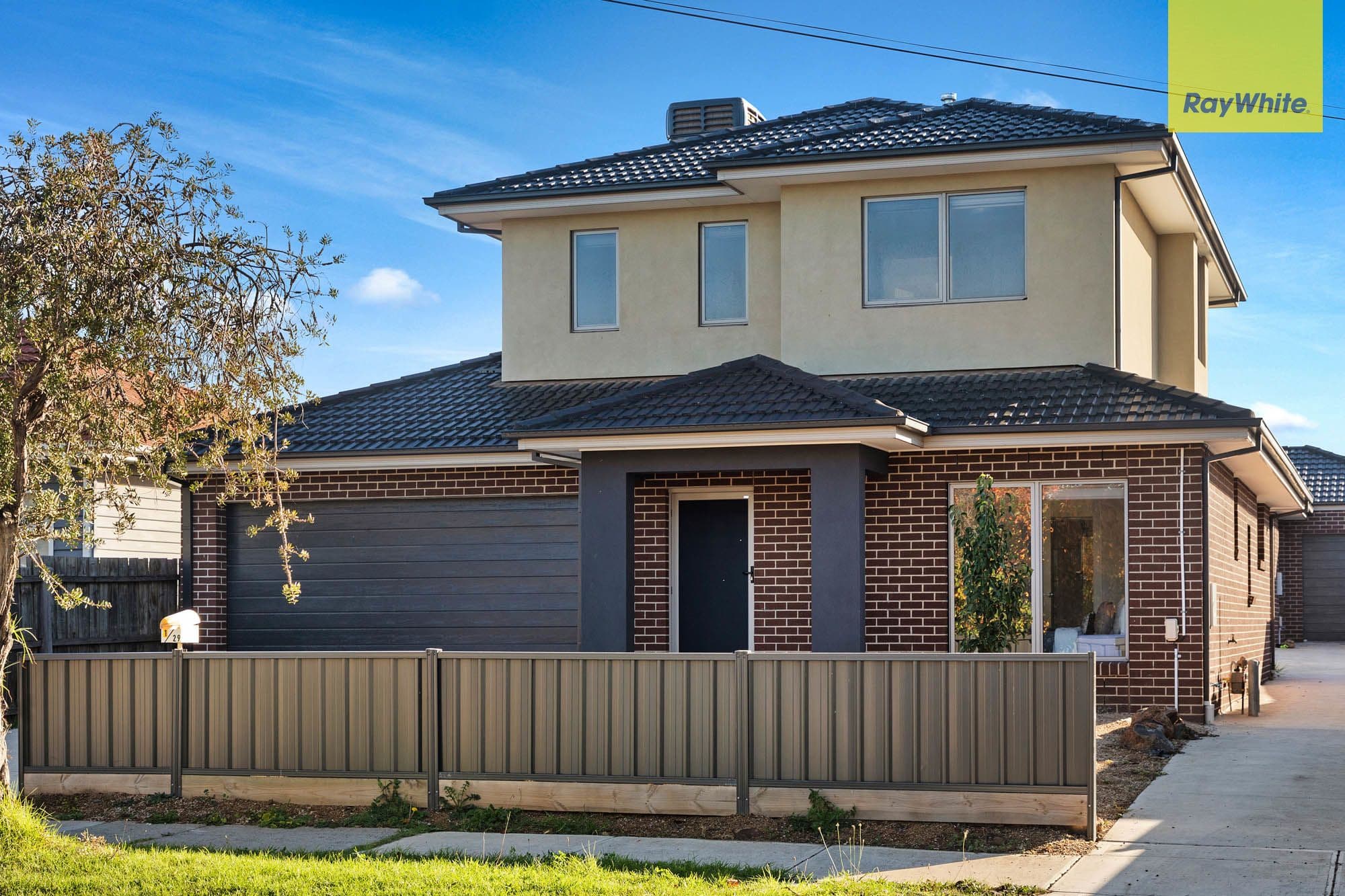 29 Leonard Avenue, St Albans VIC 3021, St Albans - Image 1
