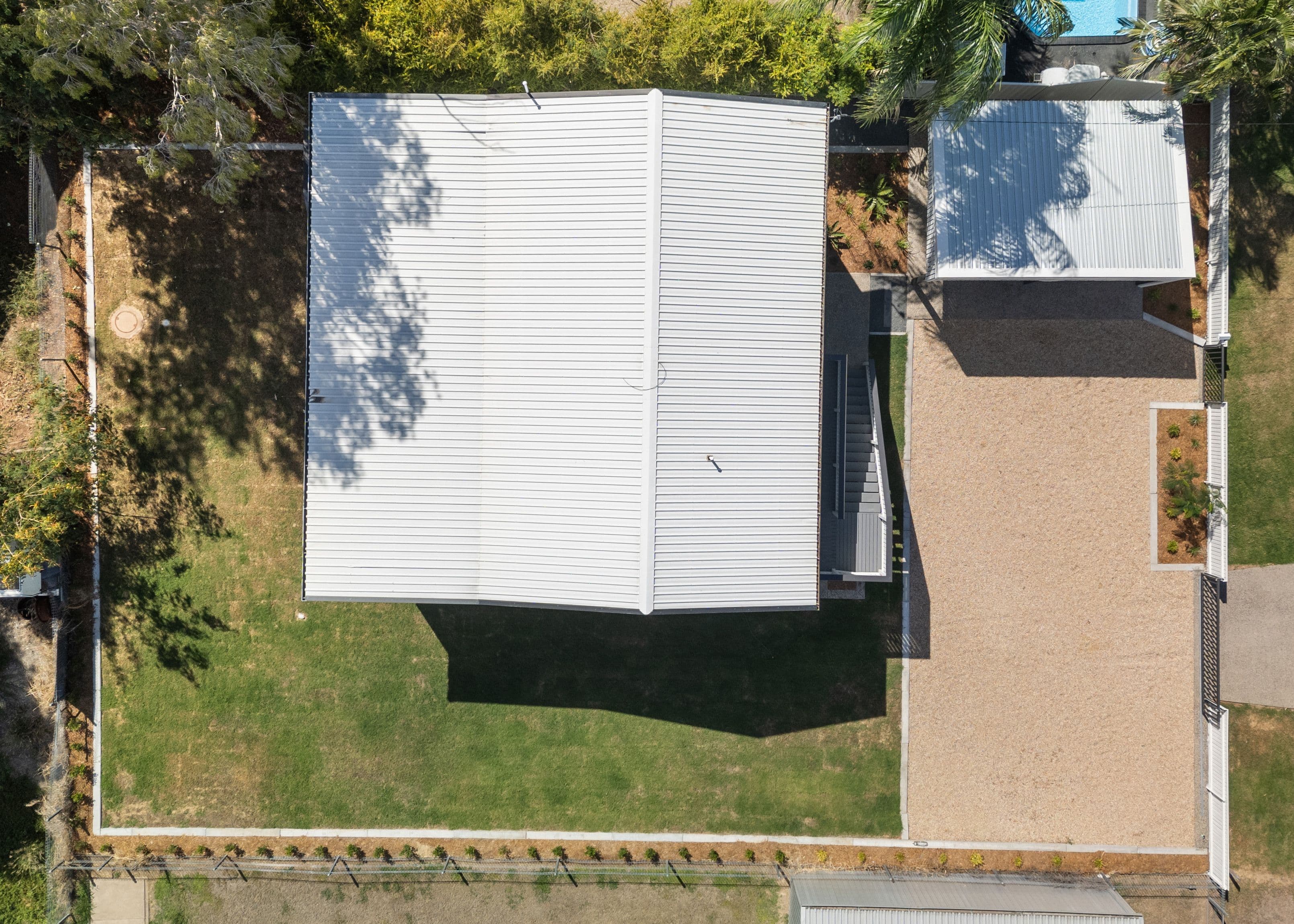 3 Barry Street, Emerald QLD 4720, Emerald - Thumbnail 2