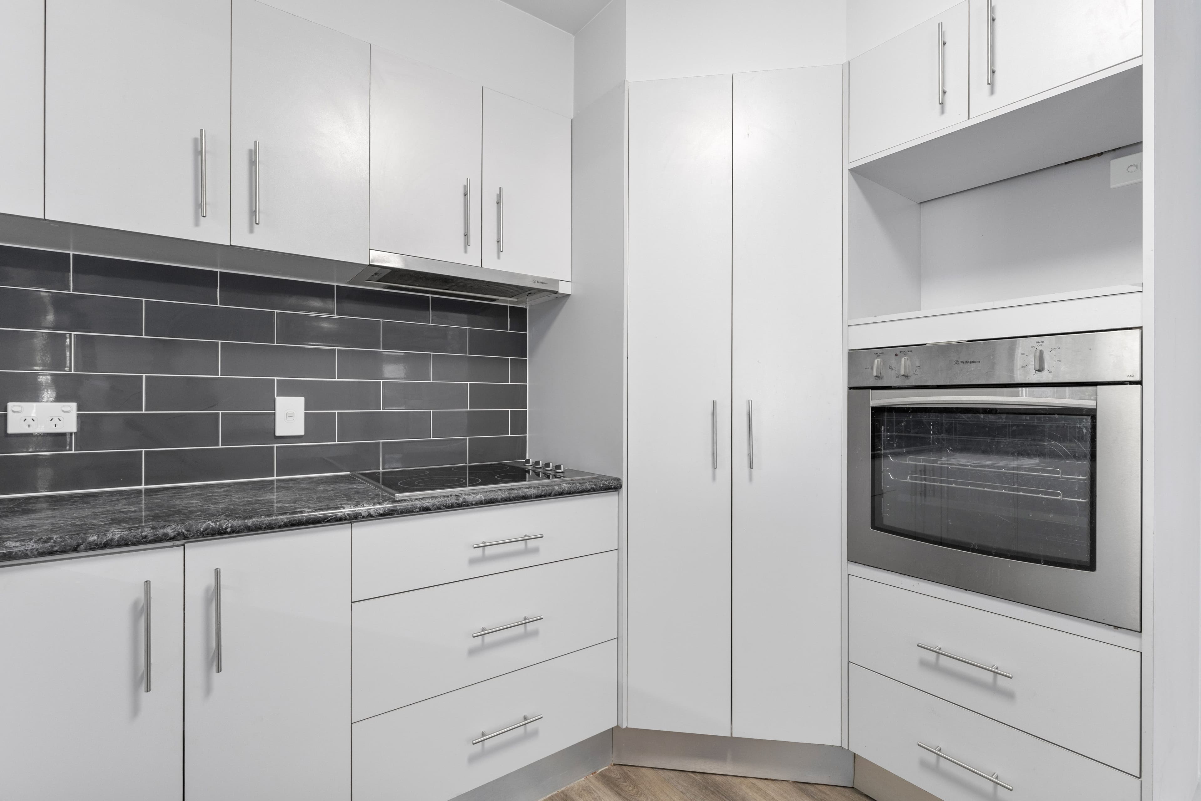 3 Barry Street, Emerald QLD 4720, Emerald - Thumbnail 4
