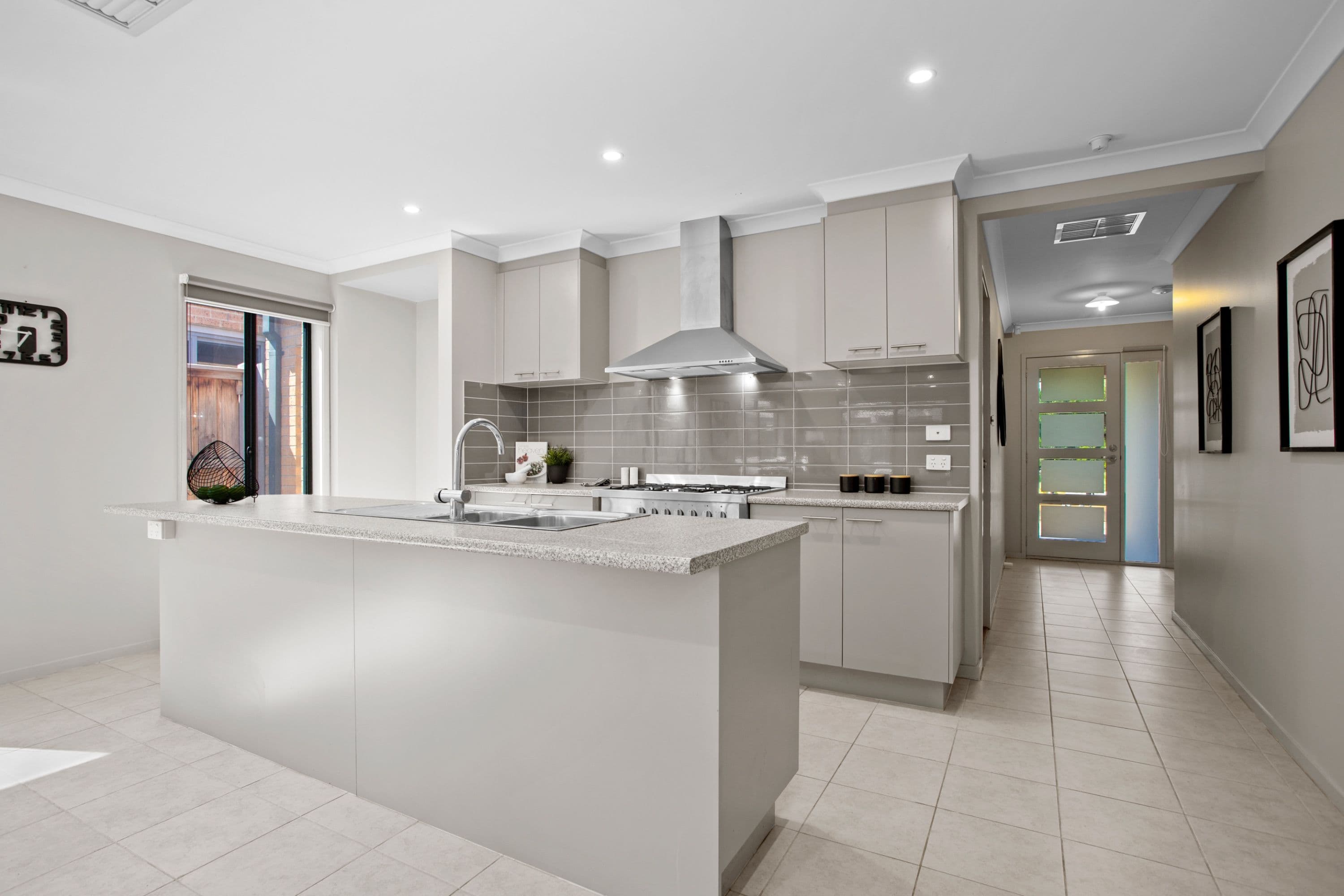 22 Crescendo Boulevard, Wollert VIC 3750, Wollert - Thumbnail 2