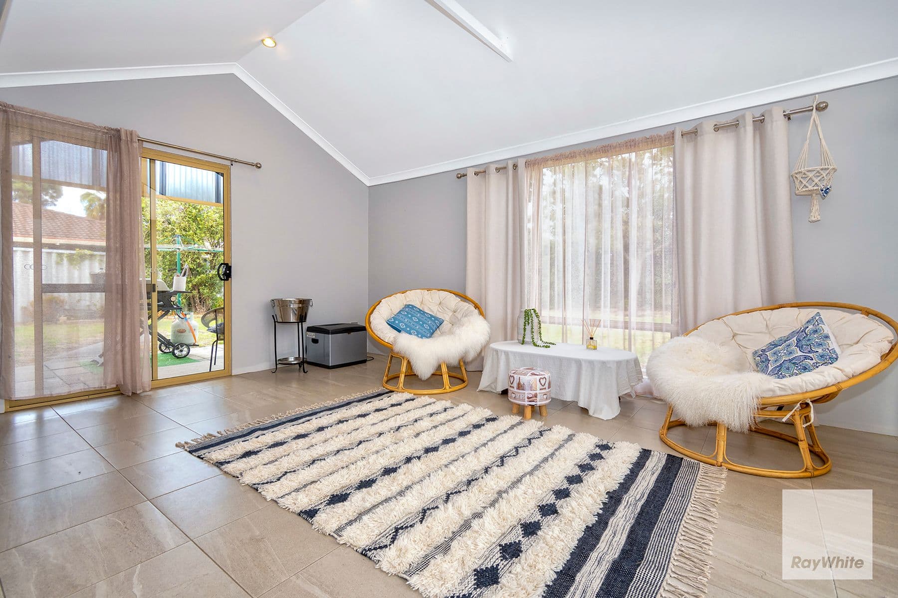 18 Cordoba Way, Orana WA 6330, Orana - Thumbnail 8