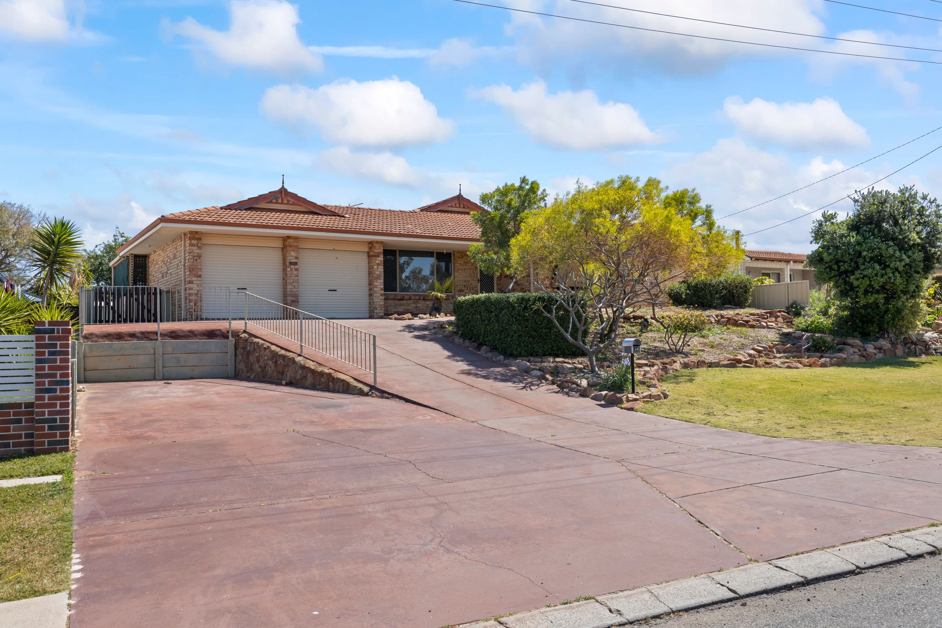 16 Damepattie Drive, Two Rocks WA 6037, Two Rocks - Thumbnail 2