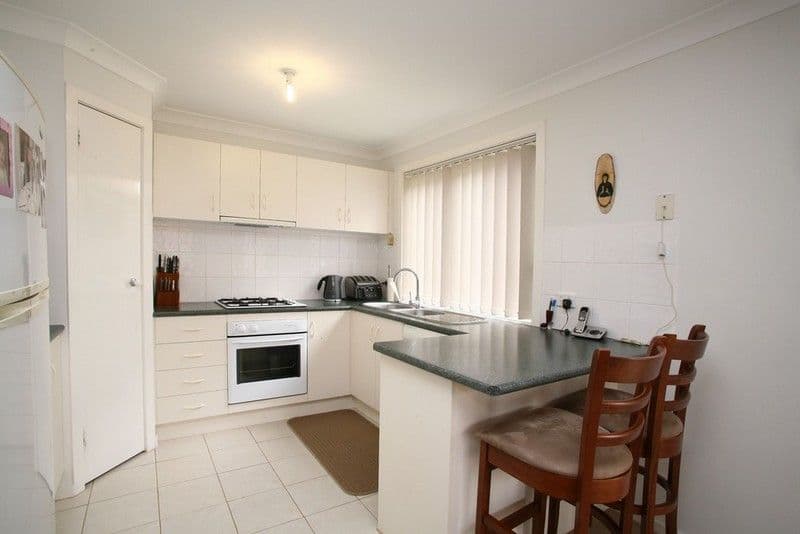 91 Sweeney Drive, NARRE WARREN VIC 3805, Narre Warren - Thumbnail 4
