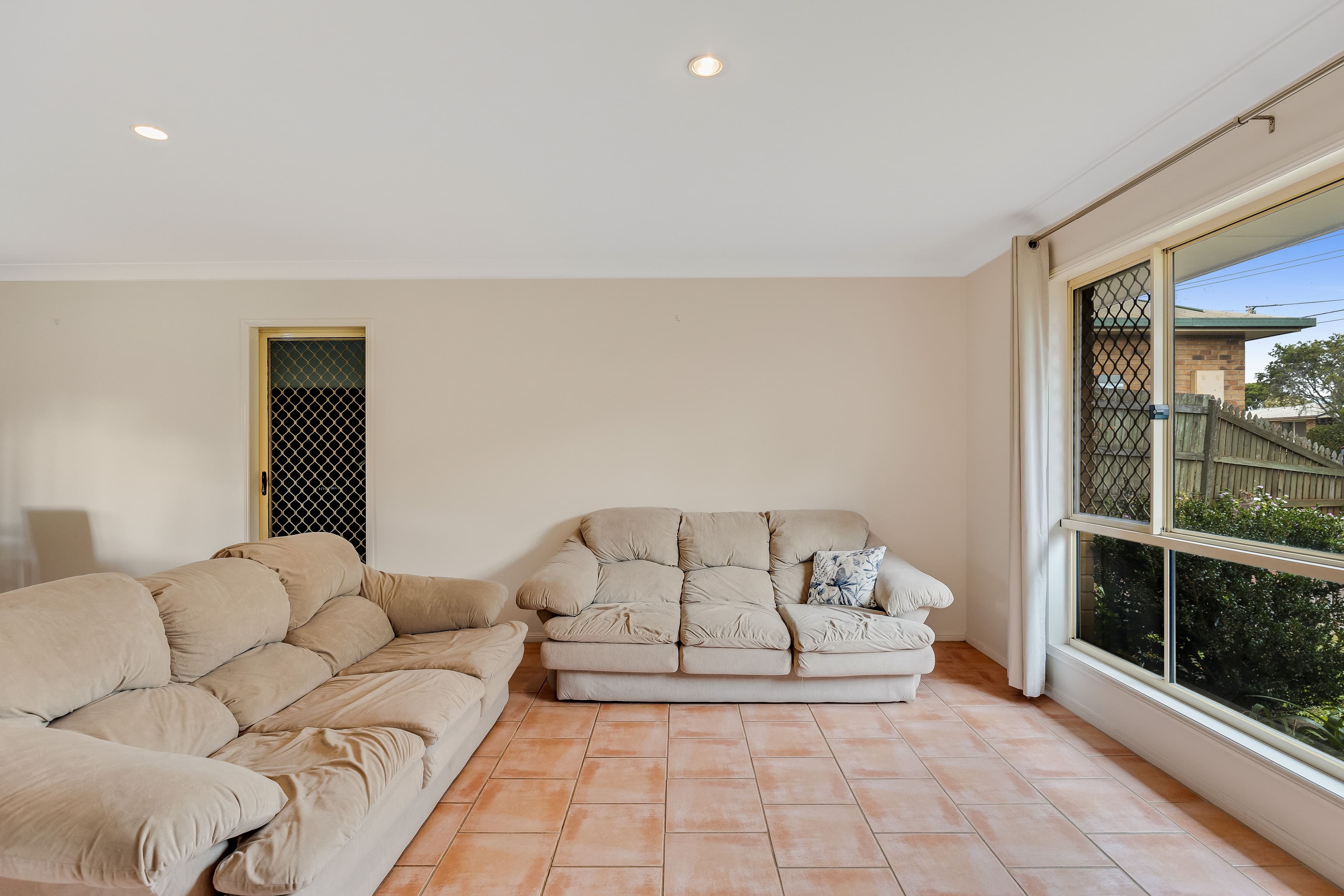 93 Hursley Road, Glenvale QLD 4350, Glenvale - Thumbnail 2