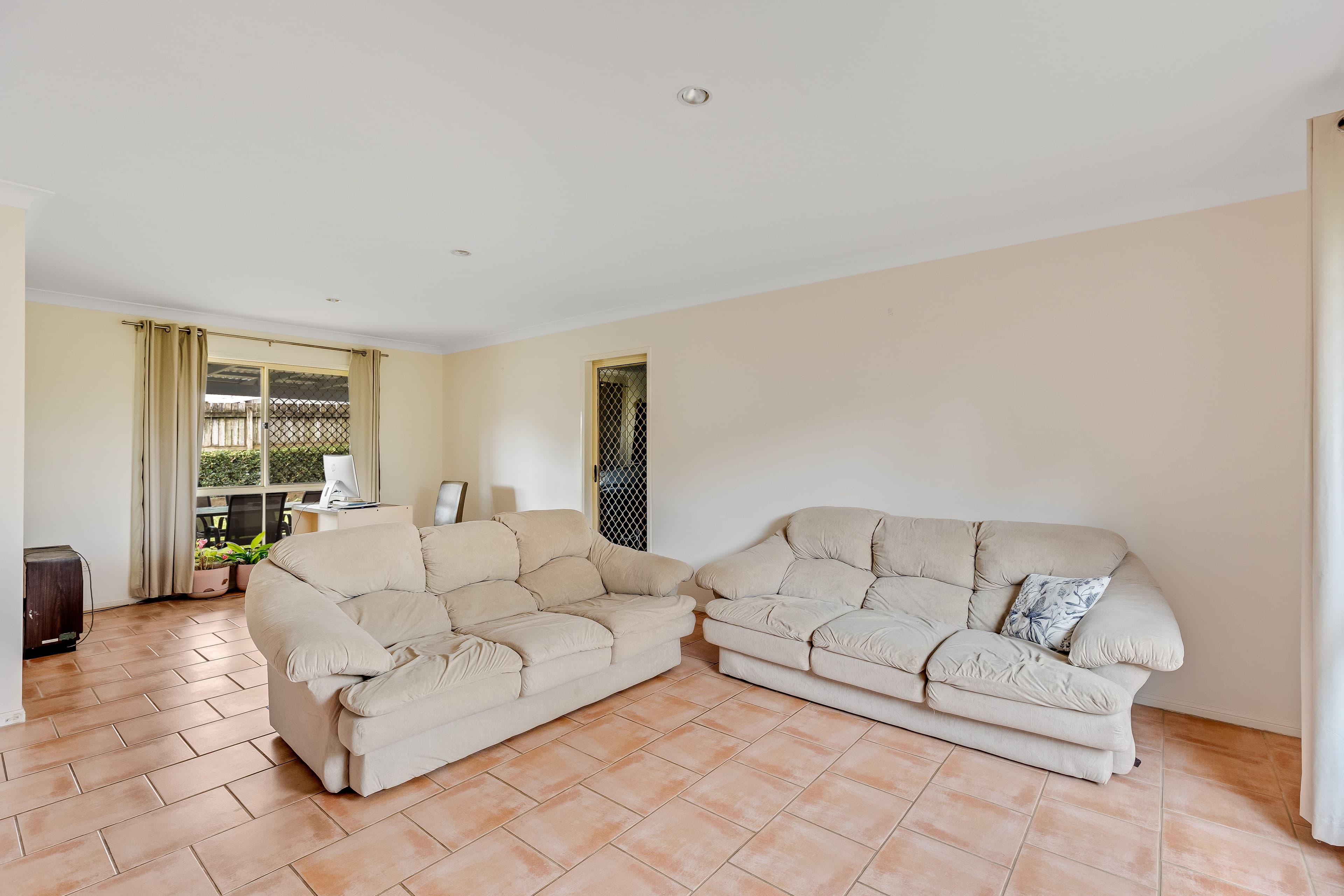 93 Hursley Road, Glenvale QLD 4350, Glenvale - Thumbnail 3