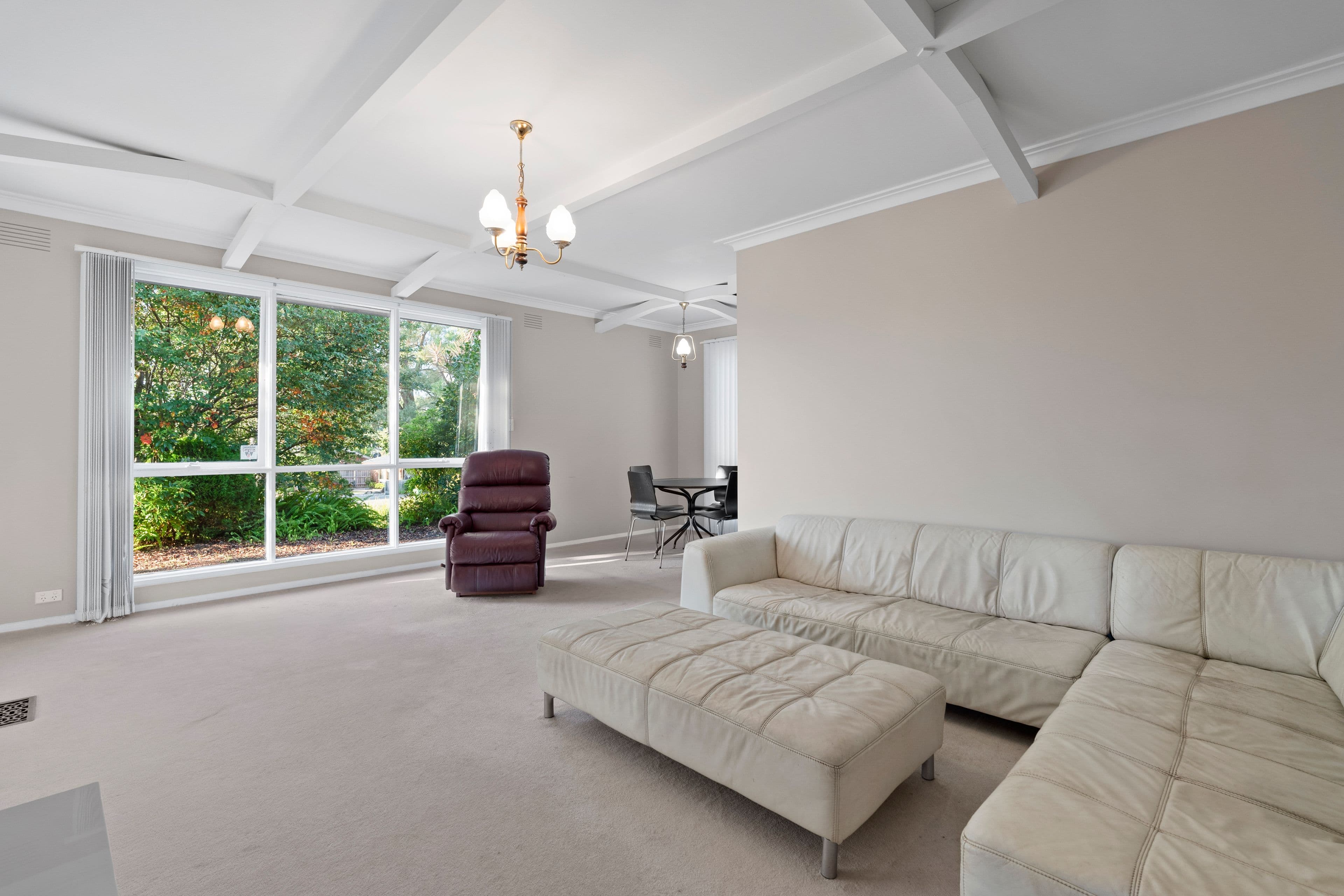 5 Burnside Court, Wantirna South VIC 3152, Wantirna South - Thumbnail 2