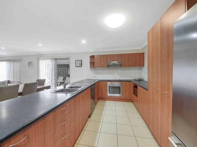 10 Hollywood Avenue, Bellmere QLD 4510, Bellmere - Thumbnail 2