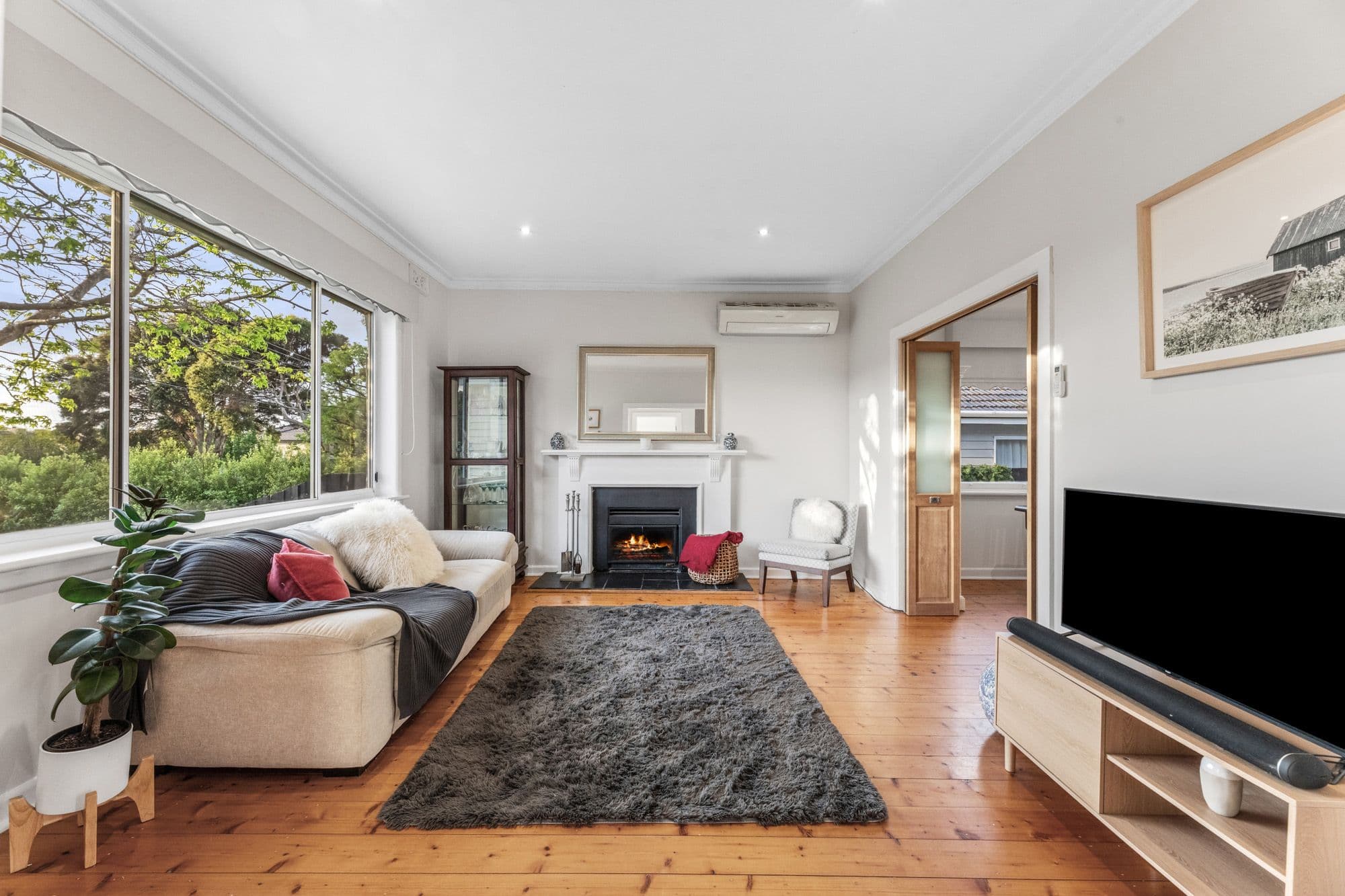 31 Clanbrae Avenue, Burwood VIC 3125, Burwood - Thumbnail 2