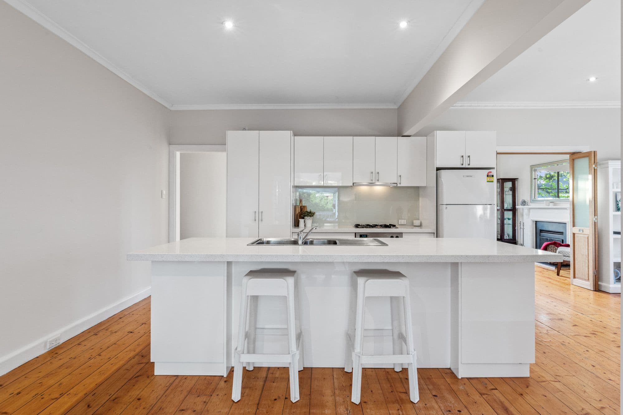 31 Clanbrae Avenue, Burwood VIC 3125, Burwood - Thumbnail 4