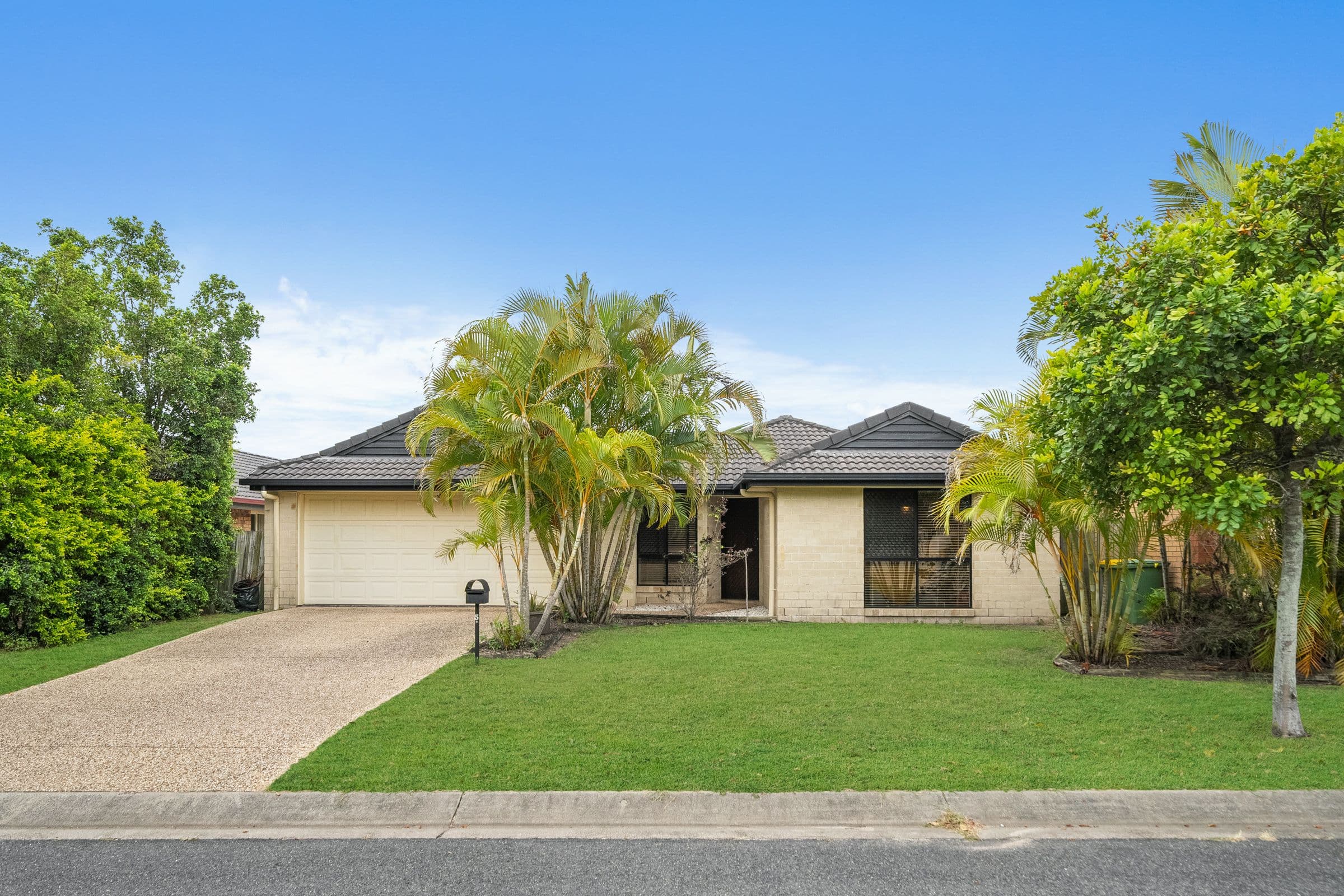 5 Whitfield Crescent, North Lakes QLD 4509, North Lakes - Image 1
