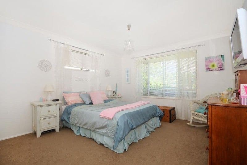 25 Sardon Street, CENTENARY HEIGHTS QLD 4350, Centenary Heights - Thumbnail 6
