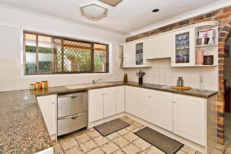 12 Moyston Street, CARSELDINE QLD 4034, Carseldine - Thumbnail 8