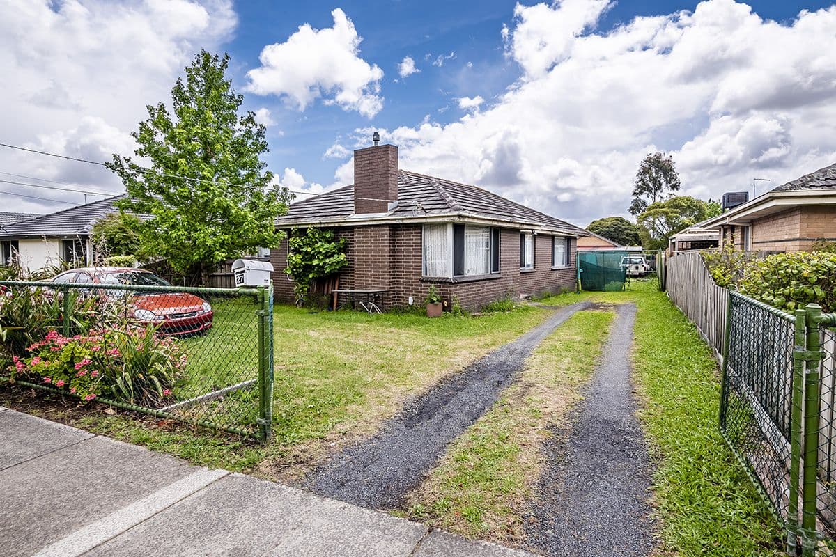 27 Bruce Street, Cranbourne VIC 3977, Cranbourne - Thumbnail 2