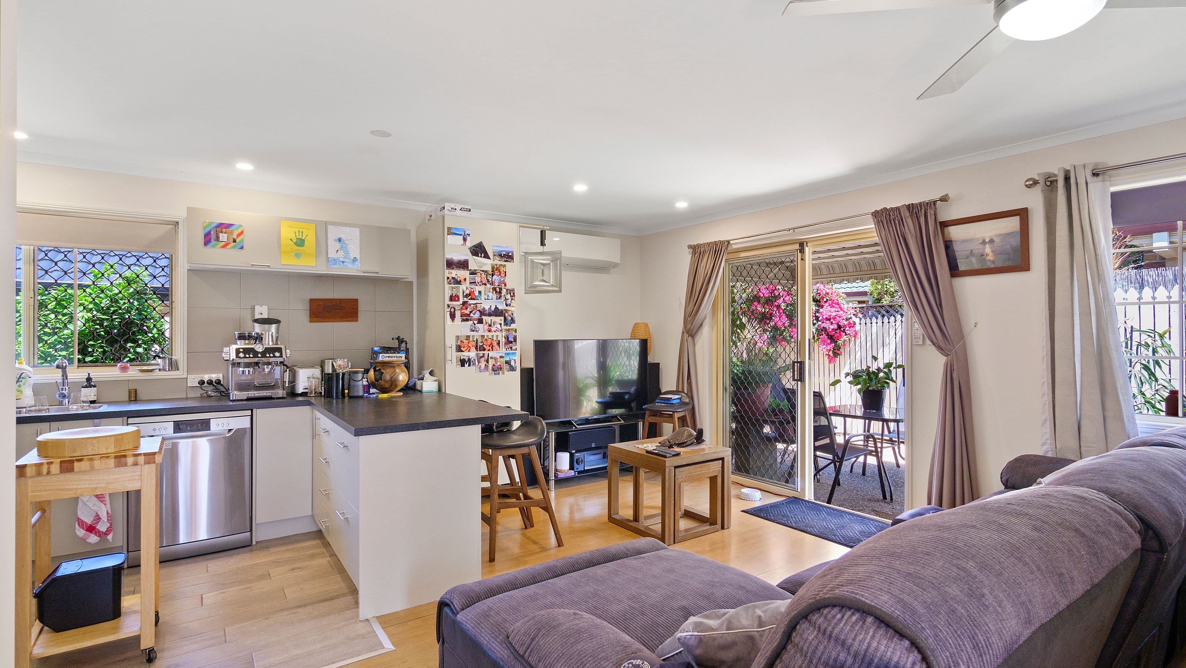11-15 Myra Street, Birkdale QLD 4159, Birkdale - Thumbnail 2