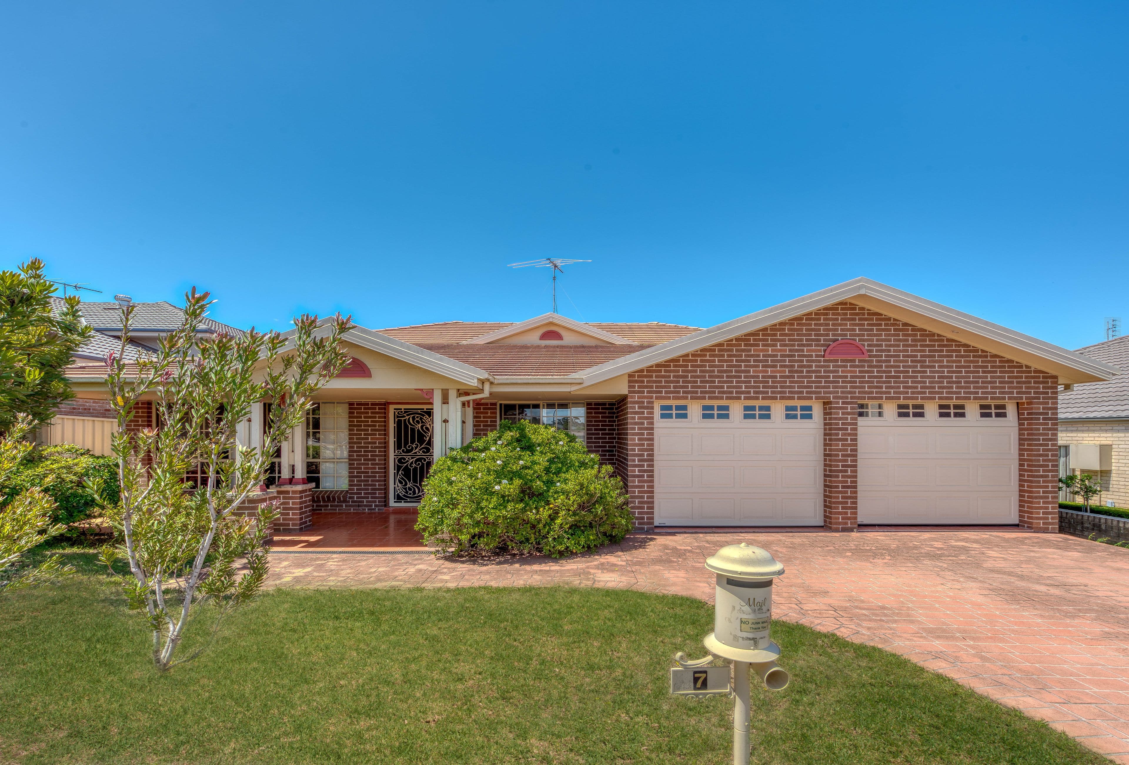 7 Danthonia Street, Mount Annan - Image 1