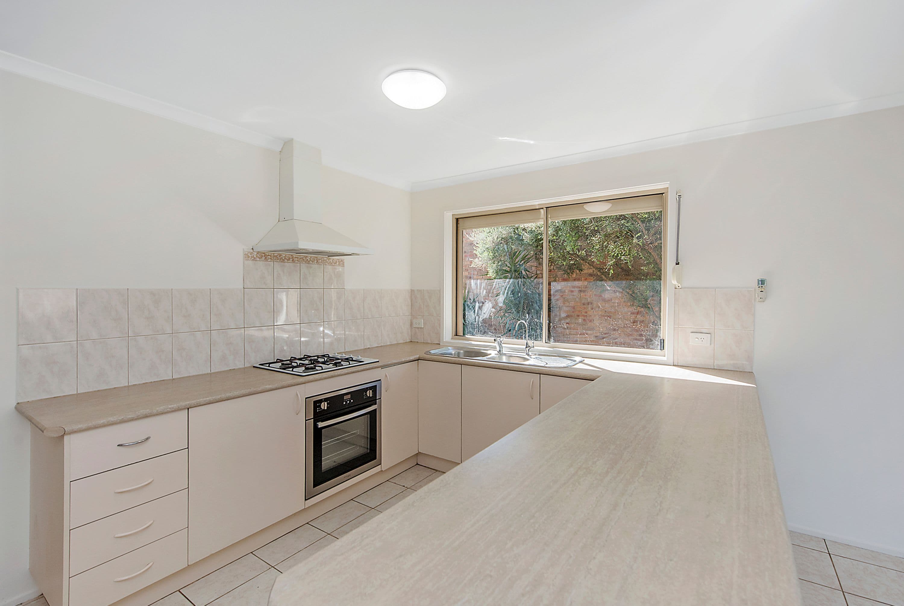 7 Sahra Court, Epping VIC 3076, Epping - Thumbnail 2