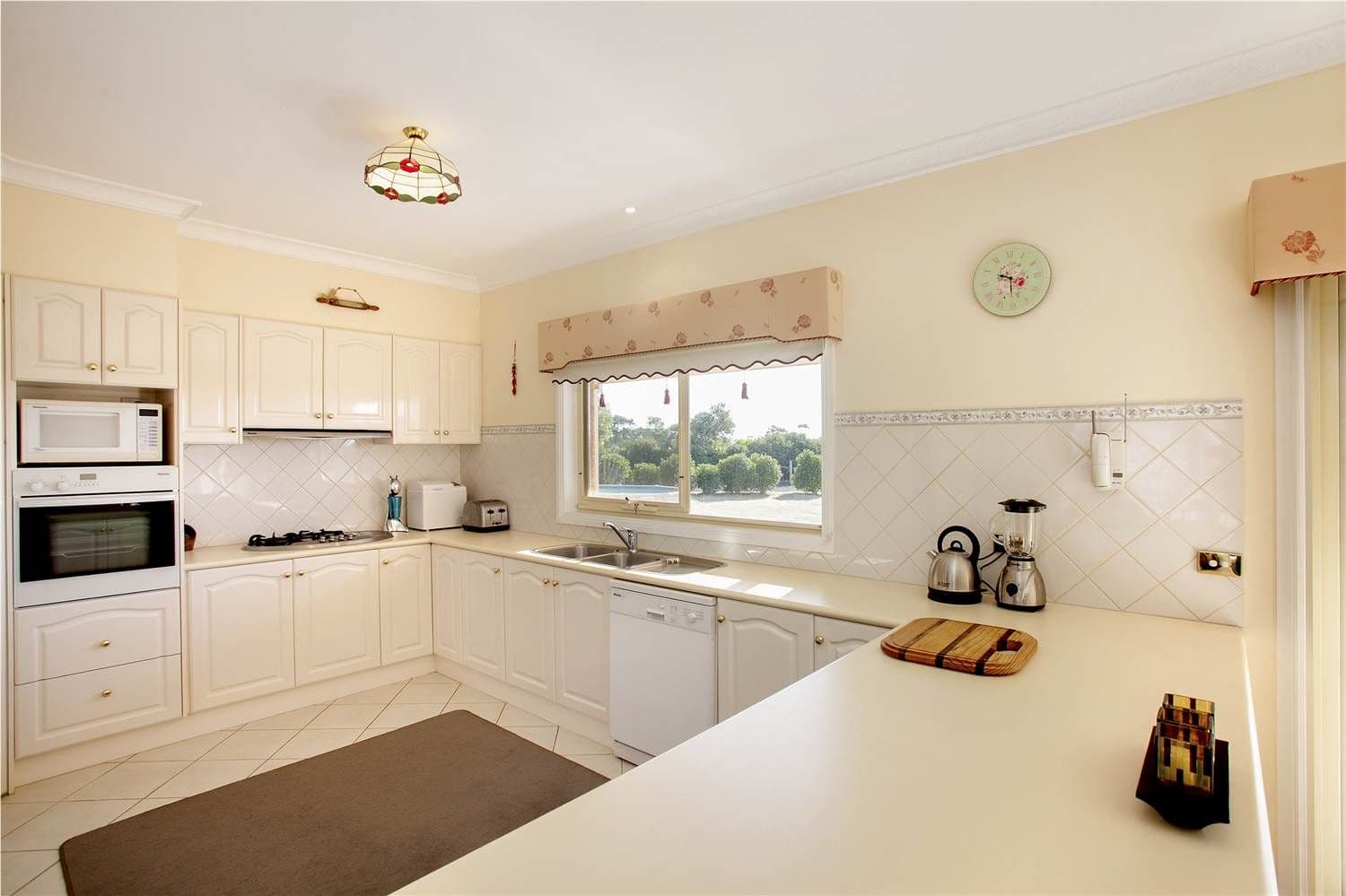 26 Lemalker Court, BANNOCKBURN VIC 3331, Bannockburn - Thumbnail 2
