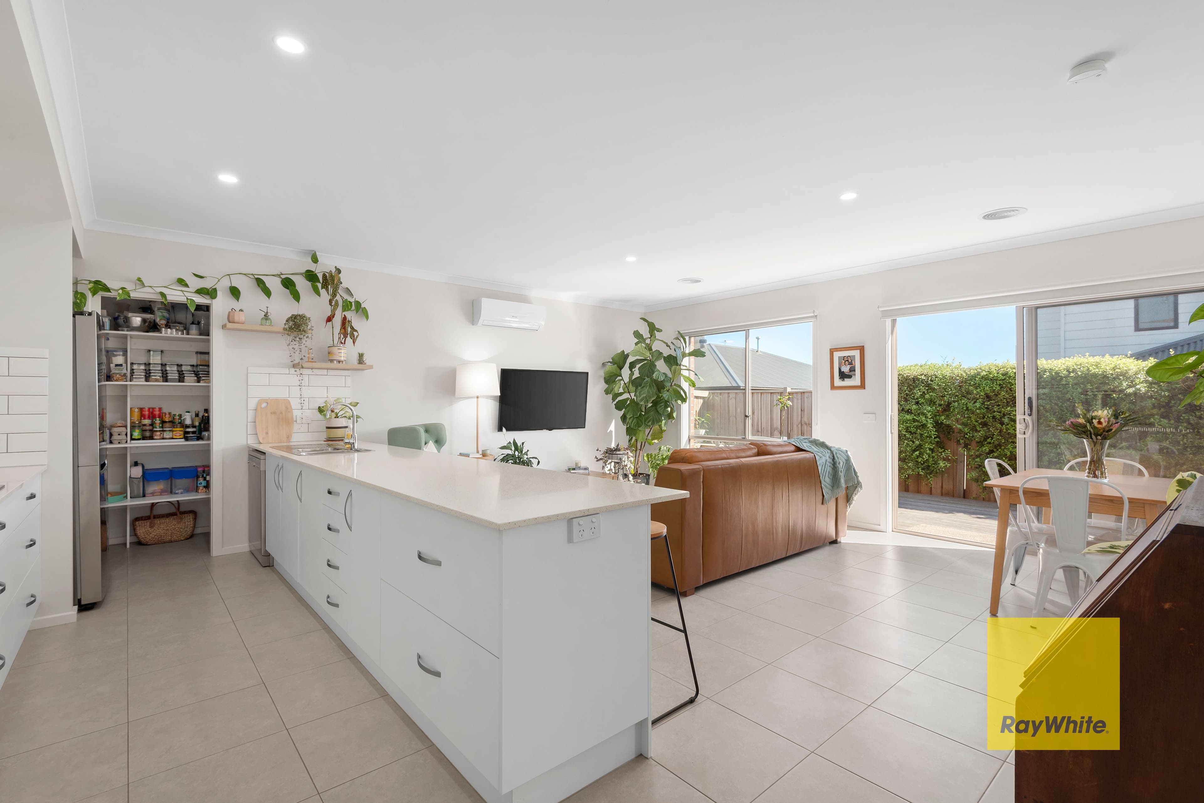 19 Samwell Street, CHARLEMONT VIC 3217, Charlemont - Thumbnail 2
