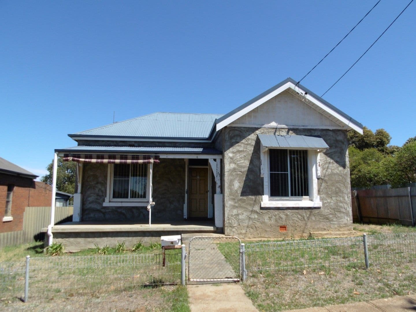 4 High Street, Parkes - Image 1