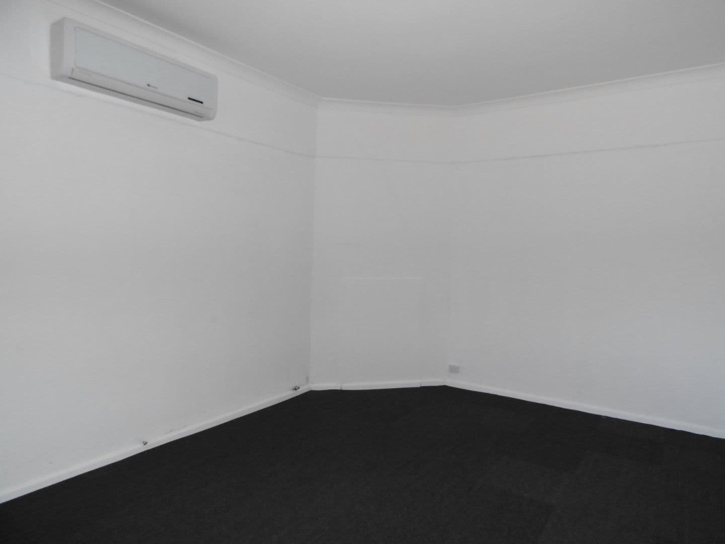 4 High Street, Parkes - Thumbnail 4
