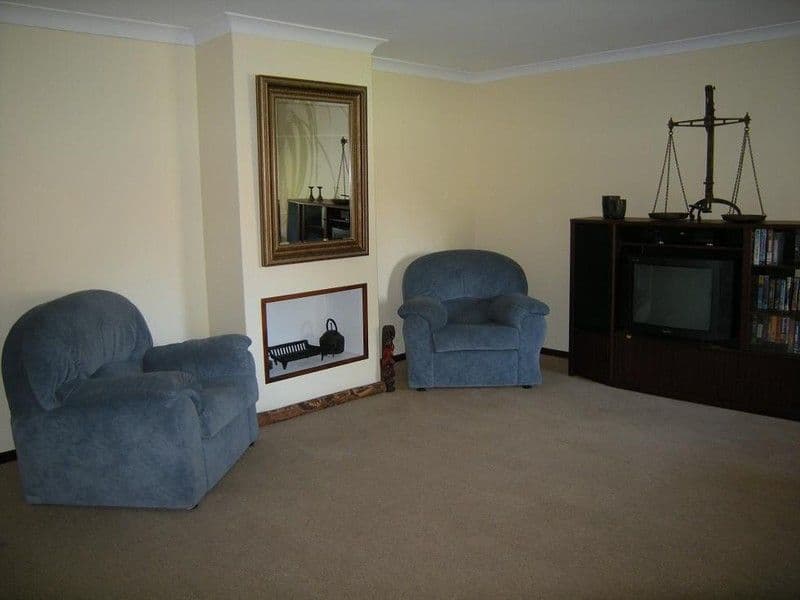 8 Junee Place, ARMADALE WA 6112, Armadale - Thumbnail 5