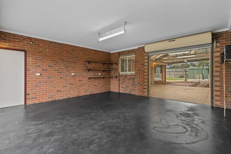 5 Garden Court, Werribee VIC 3030, Werribee - Thumbnail 4