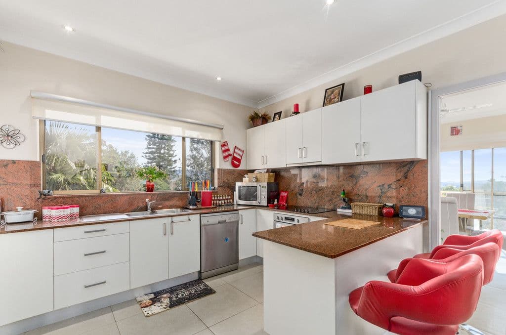 33 Scenic Crescent, Albion Park NSW 2527, Albion Park - Thumbnail 4