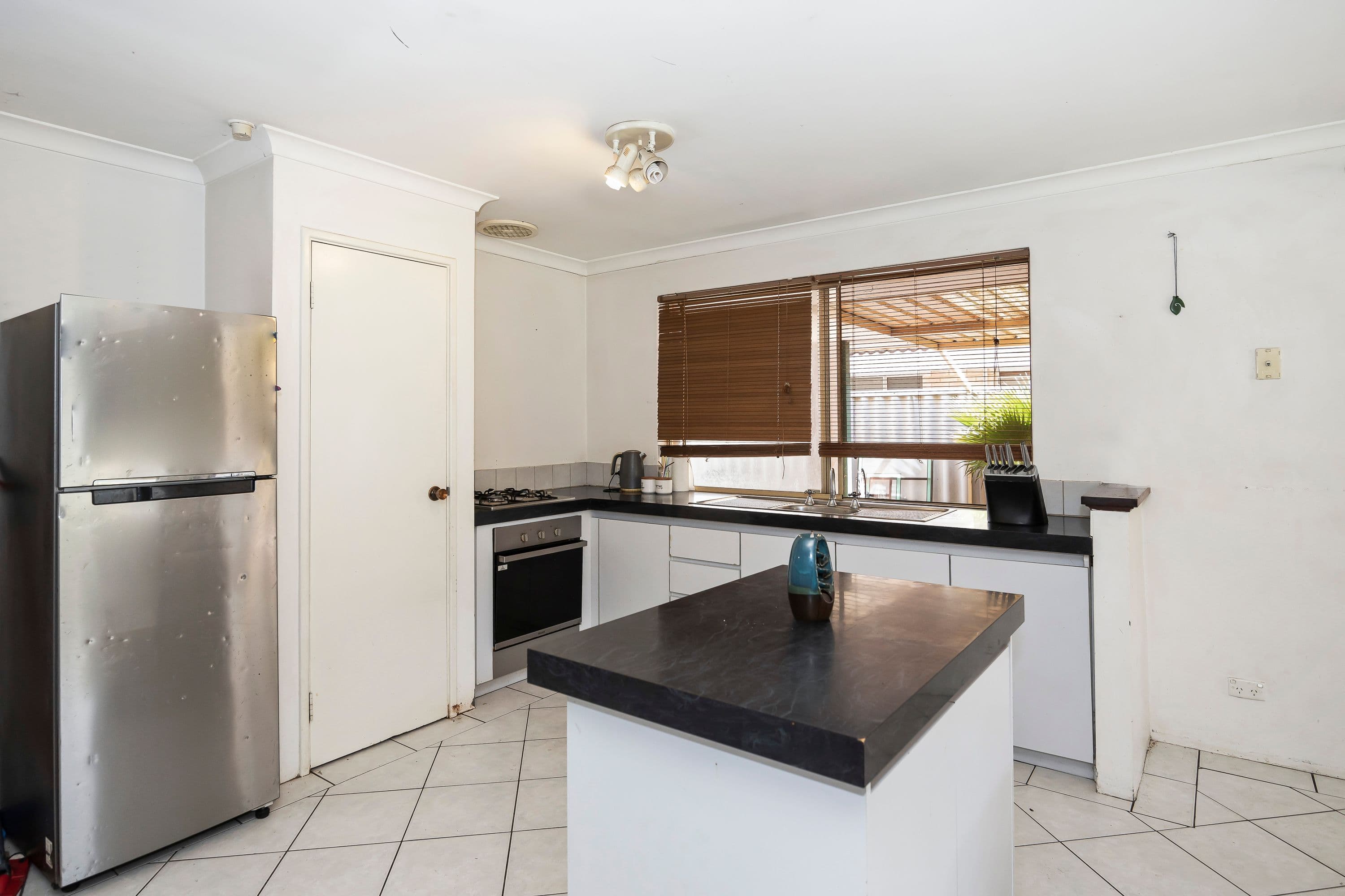 8 Weebo Place, Ballajura WA 6066, Ballajura - Thumbnail 4