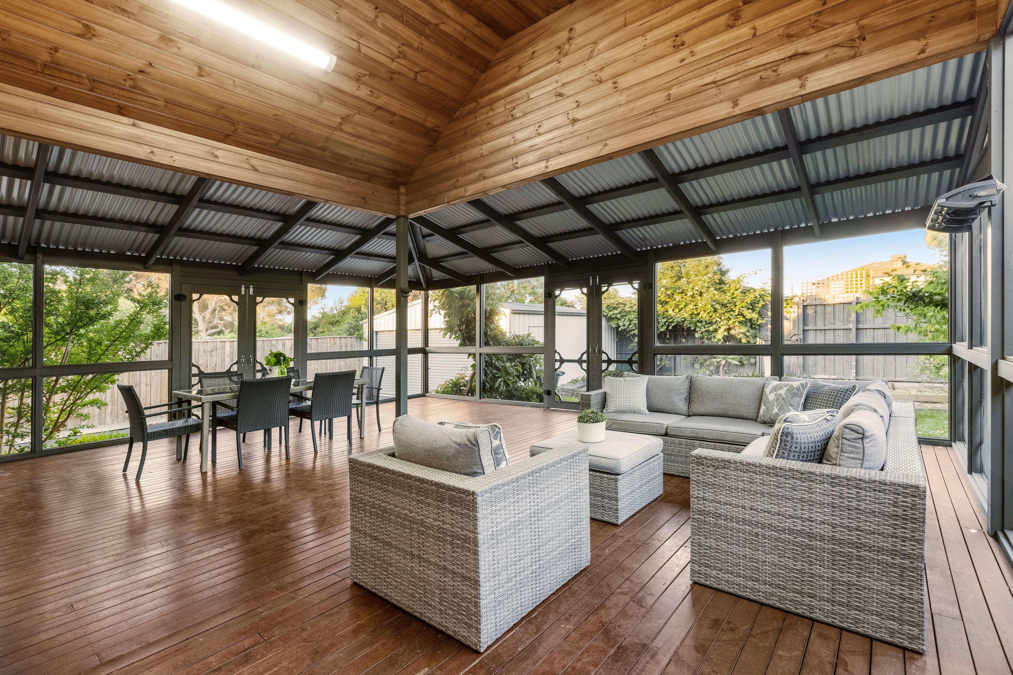 61 Carlisle Crescent, Hughesdale VIC 3166, Hughesdale - Thumbnail 8