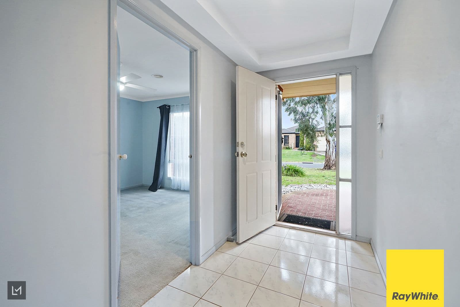 4 Oakwood Crescent, Hoppers Crossing VIC 3029, Hoppers Crossing - Thumbnail 3