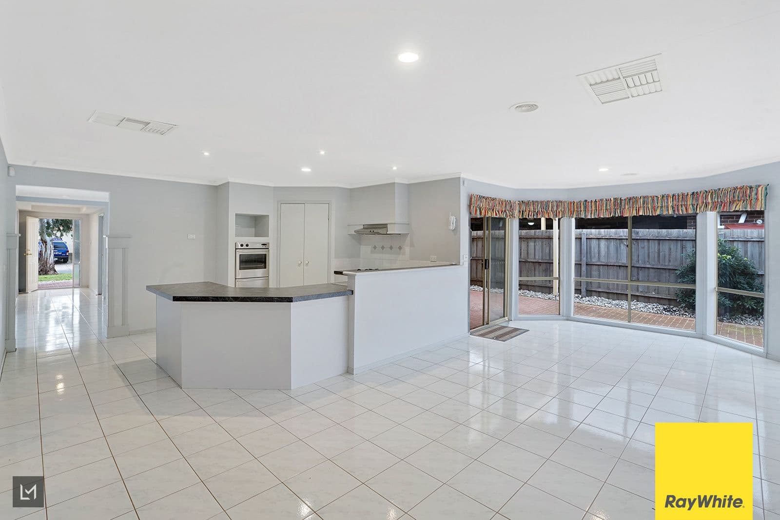 4 Oakwood Crescent, Hoppers Crossing VIC 3029, Hoppers Crossing - Thumbnail 6