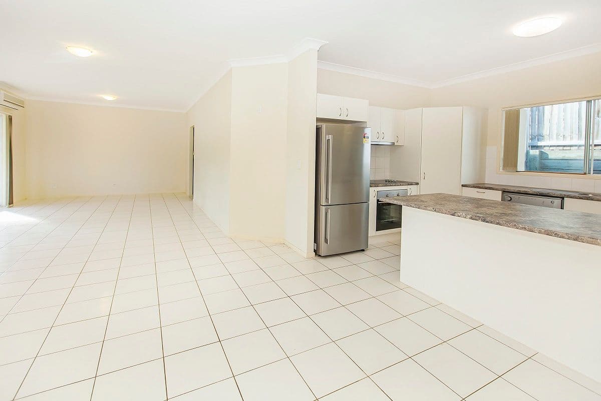 287 Lakeside Avenue, SPRINGFIELD LAKES QLD 4300, Springfield Lakes - Thumbnail 5