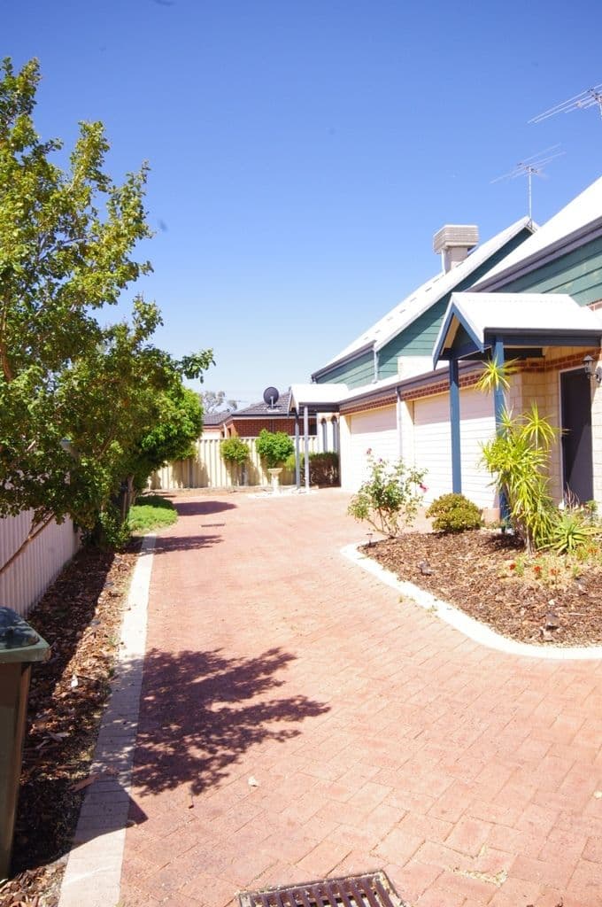 16c Karabil Way, NOLLAMARA WA 6061, Nollamara - Thumbnail 4