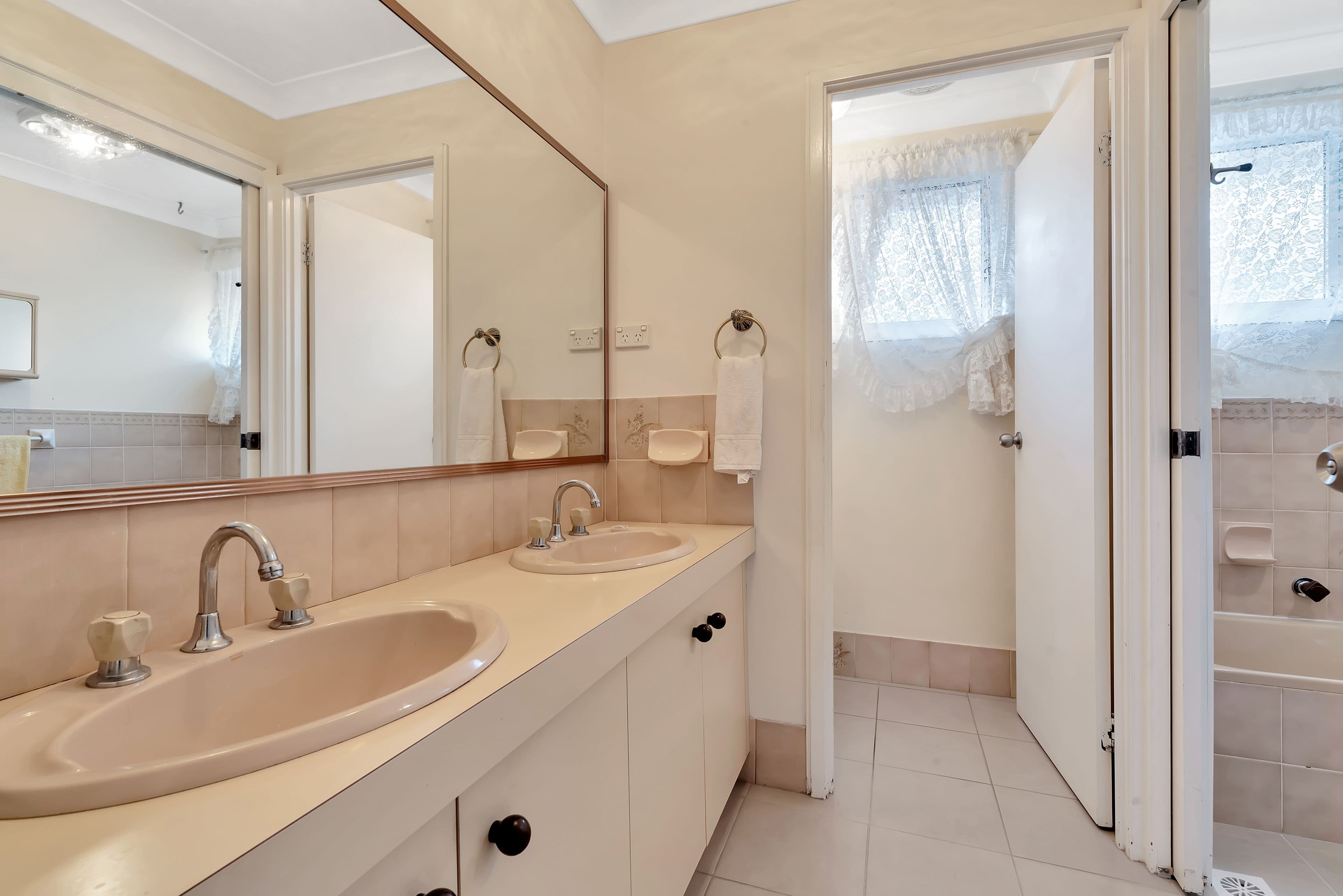 14 Ben Lomond Street, Bossley Park NSW 2176, Bossley Park - Thumbnail 4