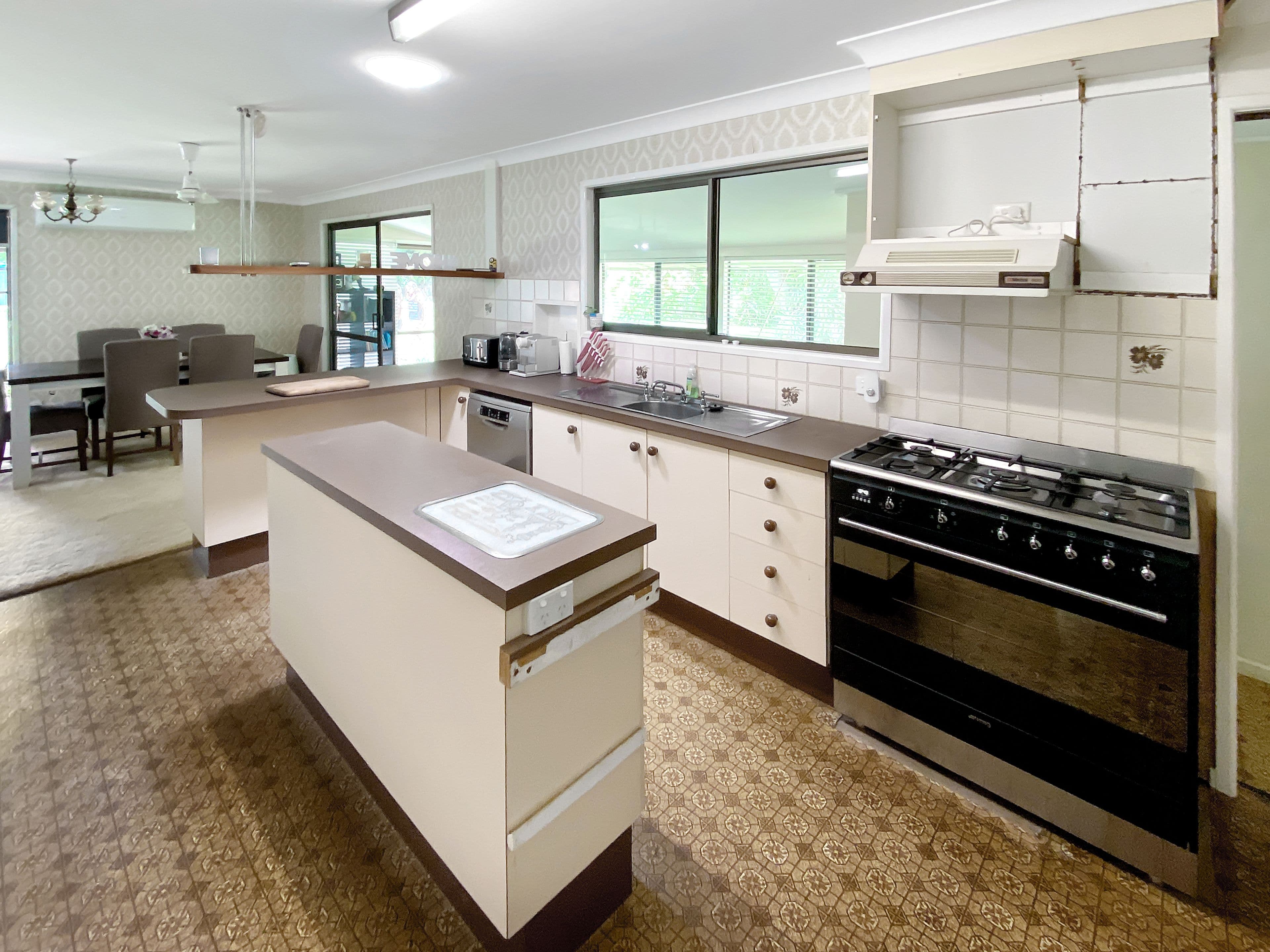 1140 Steve Irwin Way, Glass House Mountains QLD 4518, Glass House Mountains - Thumbnail 8