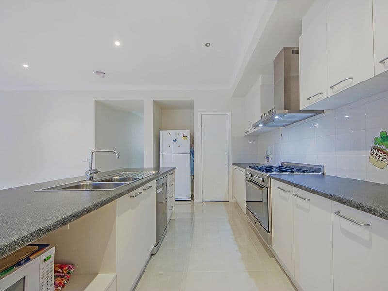 77 Beachview Parade, Sanctuary Lakes VIC 3030, Sanctuary Lakes - Thumbnail 6