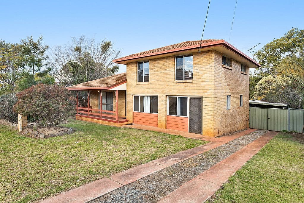 34 Mott Crescent, Rockville QLD 4350, Rockville - Image 1