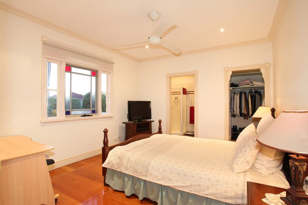 20 Legon Road, OAKLEIGH SOUTH VIC 3167, Oakleigh South - Thumbnail 4