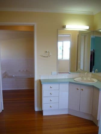 34 Mahogany Court, THURGOONA NSW 2640, Thurgoona - Thumbnail 6