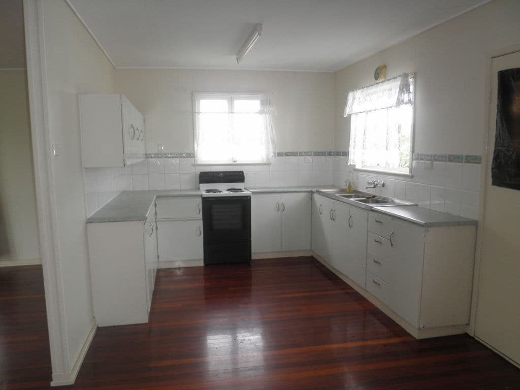 54 Victory Street, Maryborough QLD 4650, Maryborough - Thumbnail 3