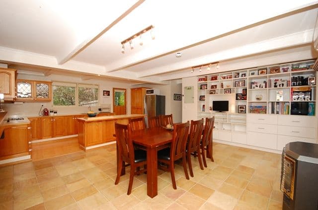 4 Johns Crescent, MOUNT EVELYN VIC 3796, Mount Evelyn - Thumbnail 3